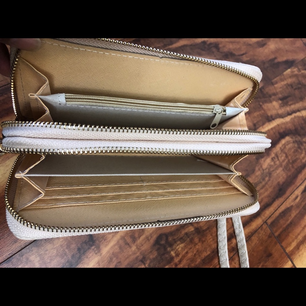 Matching backpack & wallet - Picture 4 of 4